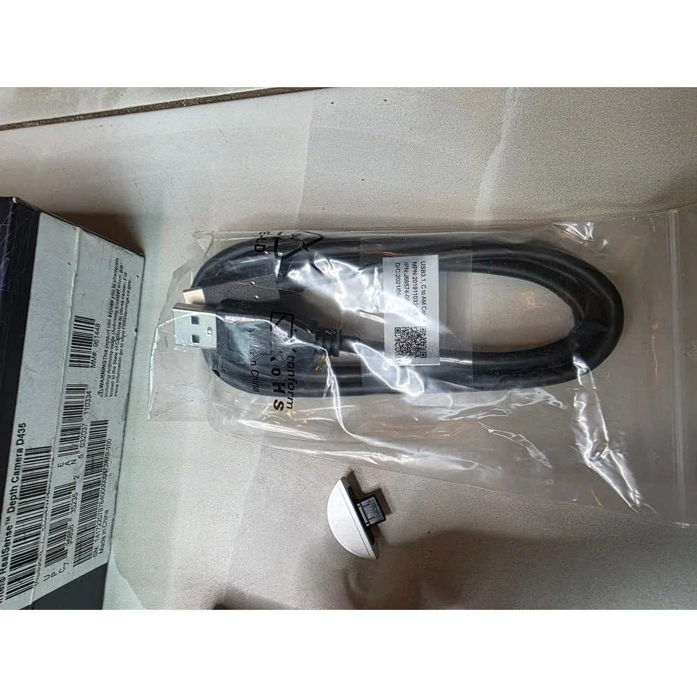 Intel RealSense Depth Camera D435 Accessories USB-C Cable Mini Tripod Box‎ W1